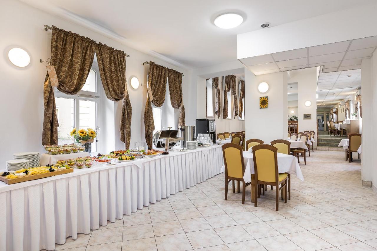 Aparthotel Dom Zdrojowy Jelení Hora Exteriér fotografie