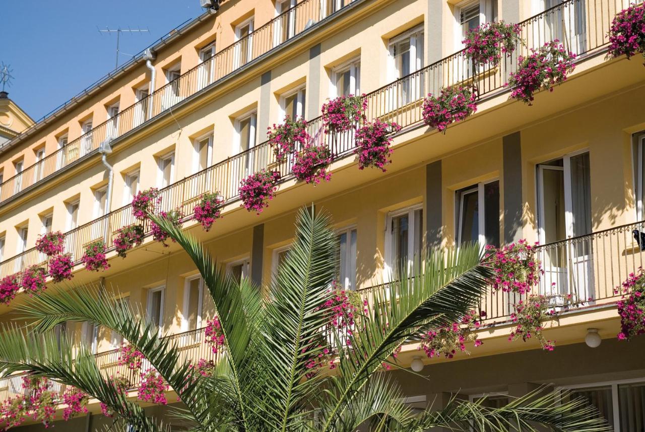 Aparthotel Dom Zdrojowy Jelení Hora Exteriér fotografie